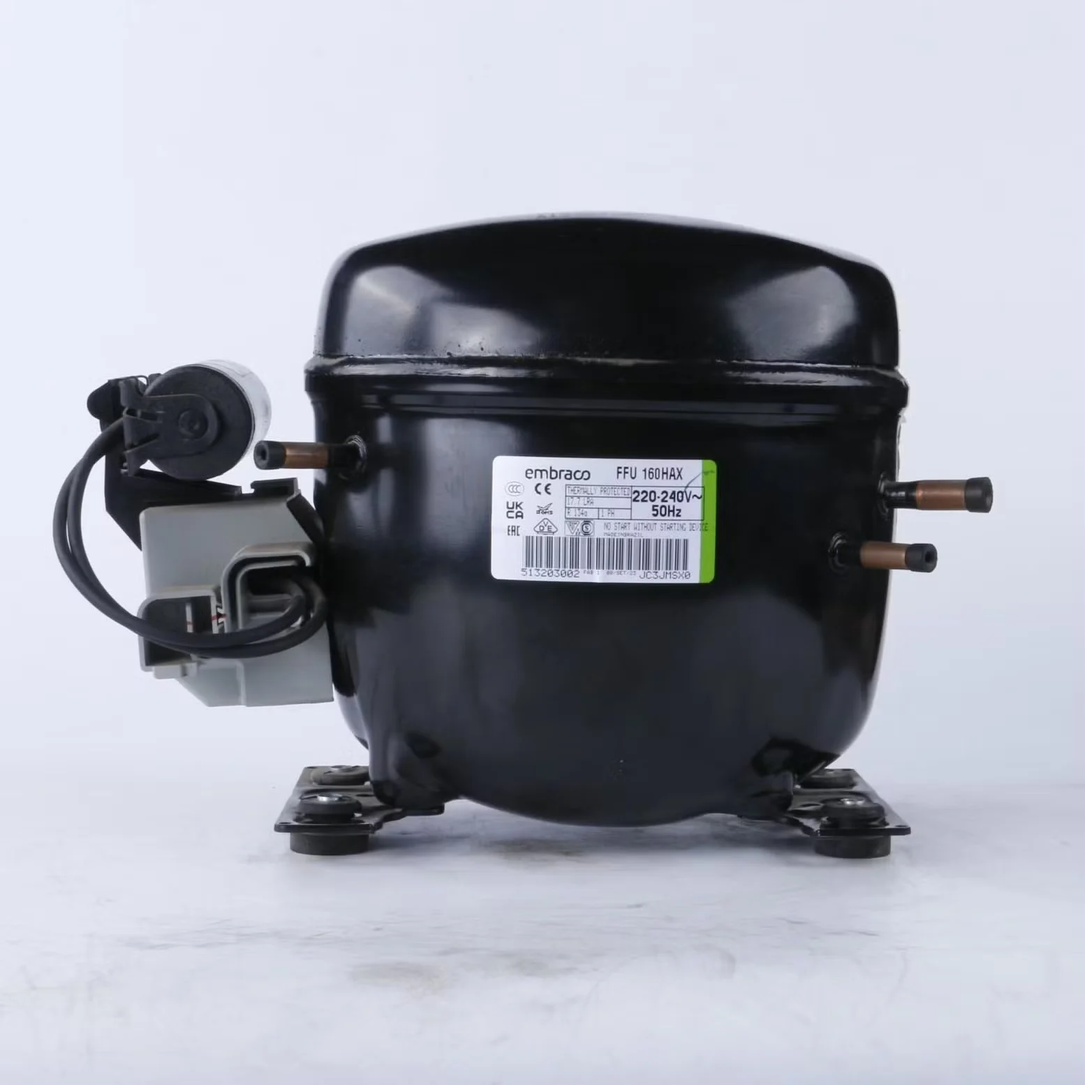 کمپرسور امبراکو گاز R134 قدرت 1/2 مدل FFU 160 HAX